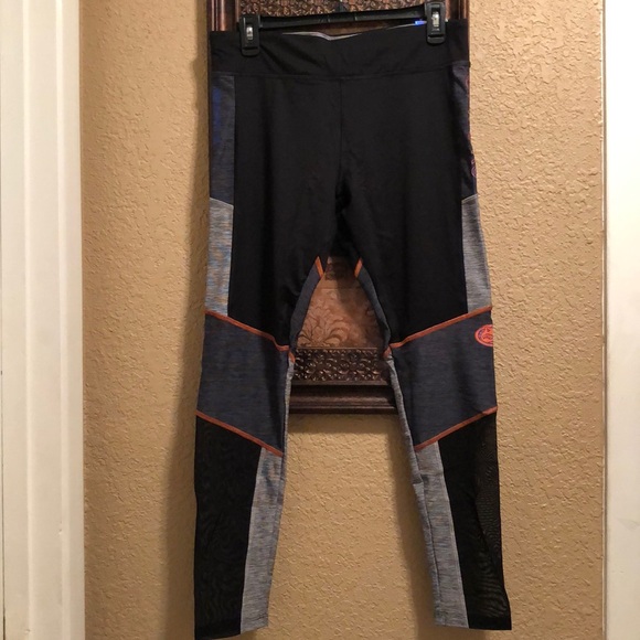 NWT PINK Victoria’s Secret Collegiate Collection Florida Gators Ultimate Legging - Picture 3 of 17